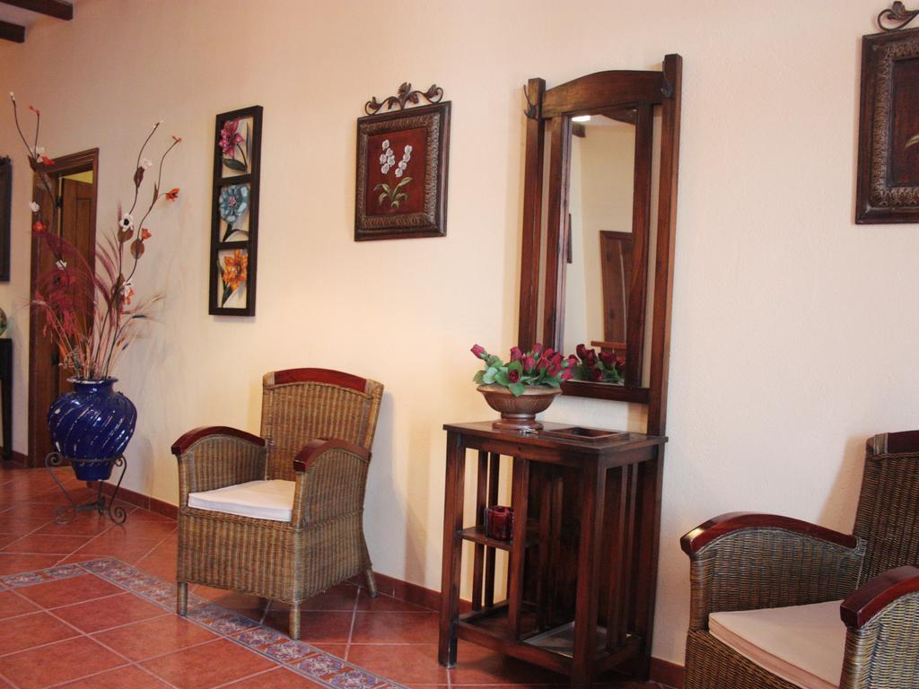 Apartamentos Trinidad Alange Luaran gambar
