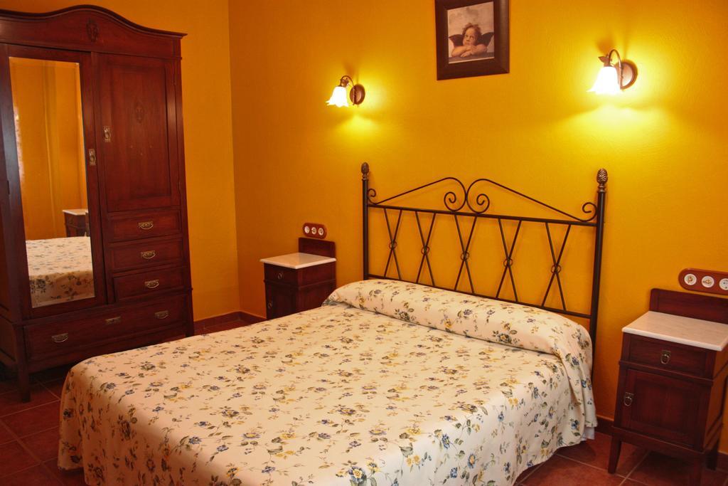 Apartamentos Trinidad Alange Bilik gambar