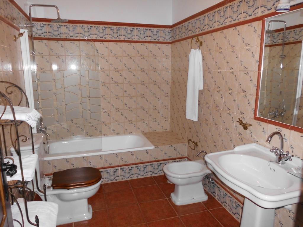 Apartamentos Trinidad Alange Bilik gambar