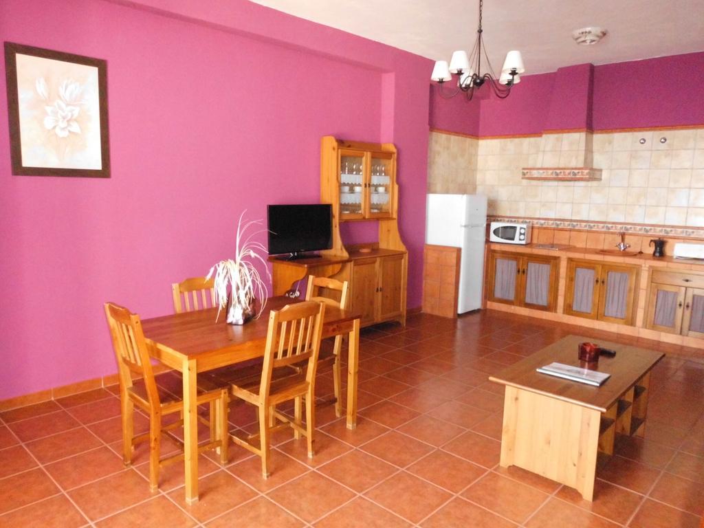 Apartamentos Trinidad Alange Bilik gambar