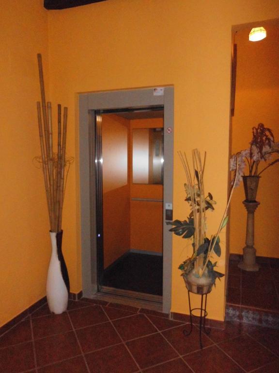 Apartamentos Trinidad Alange Luaran gambar